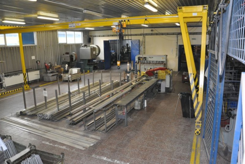 Výroba nerezového záhradného 2 / Stroje - foto Výroba nerezového záhradného 2 / Stroje - foto